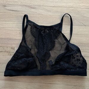 Victoria’s Secret Lace Black Bralette - Large